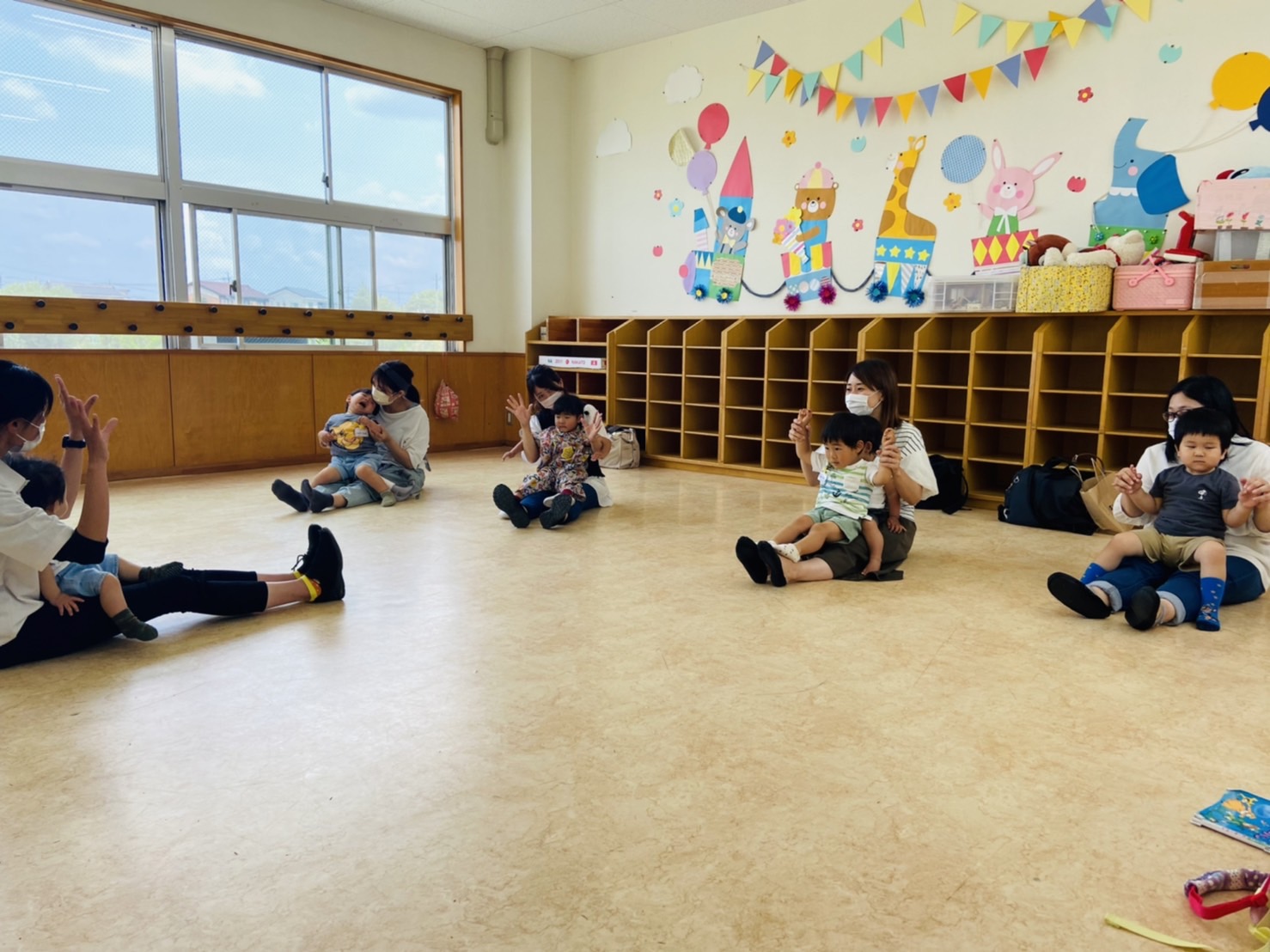 2歳児対象　親子教室 「どんぐりの会」
